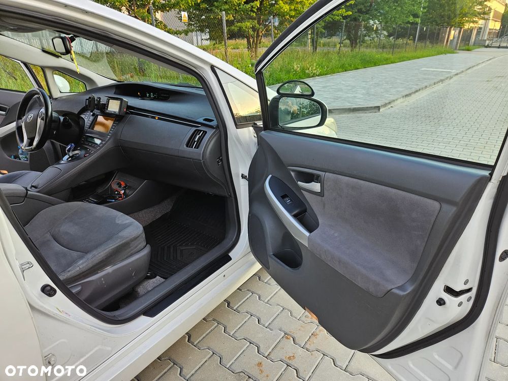 Toyota Prius - 7