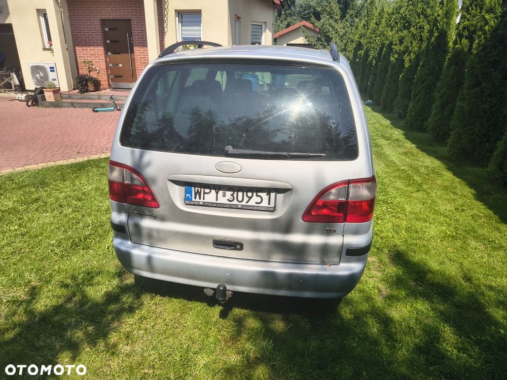Ford Galaxy - 6