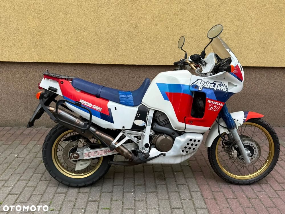 Honda XRV - 4
