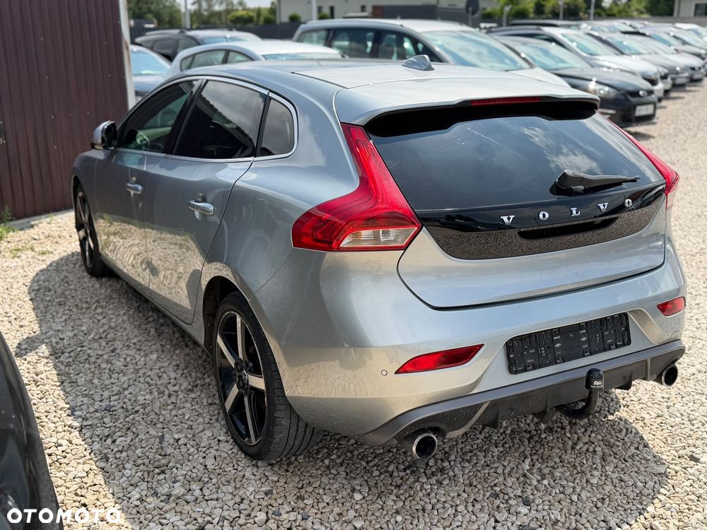 Volvo V40 D4 Drive-E R-Design Summum - 2