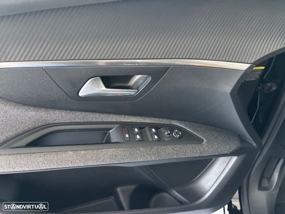 Peugeot 3008 1.5 BlueHDi Active - 17