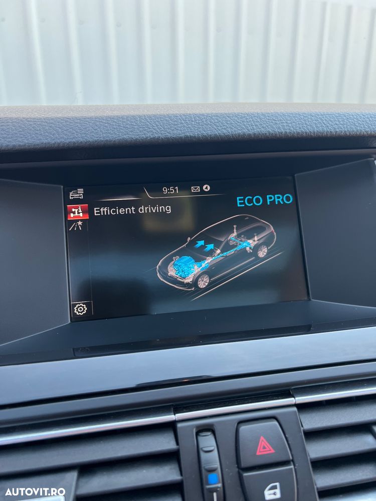 BMW Seria 5 520d Aut. Luxury Line - 25