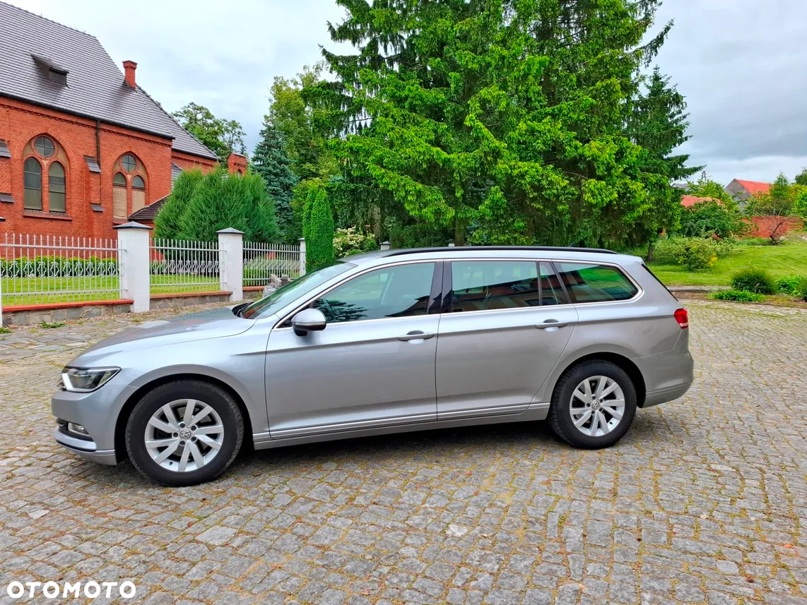 Volkswagen Passat 2.0 TDI BMT SCR Trendline DSG7 - 9