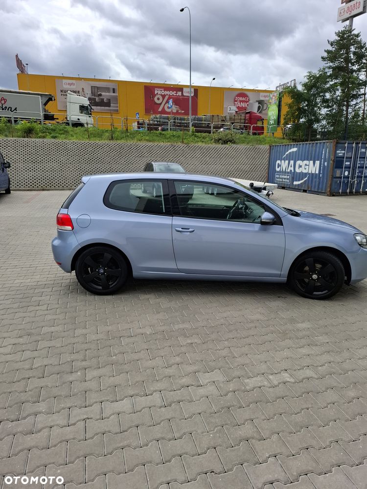 Volkswagen Golf - 8