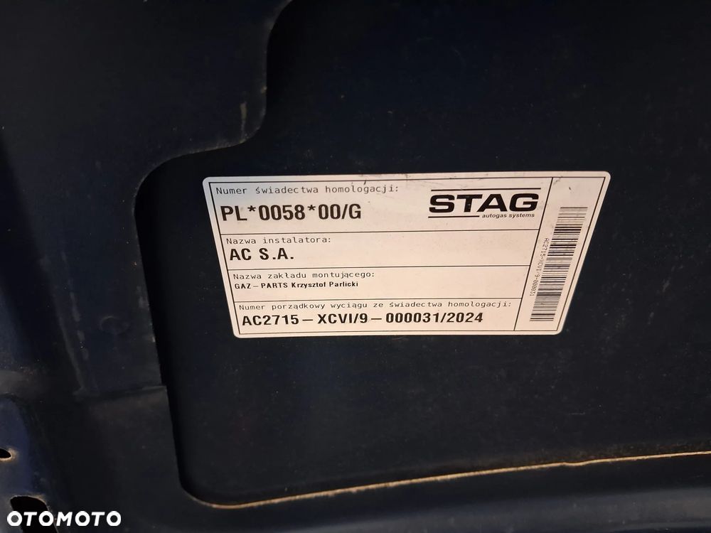 BMW Seria 3 320i - 21