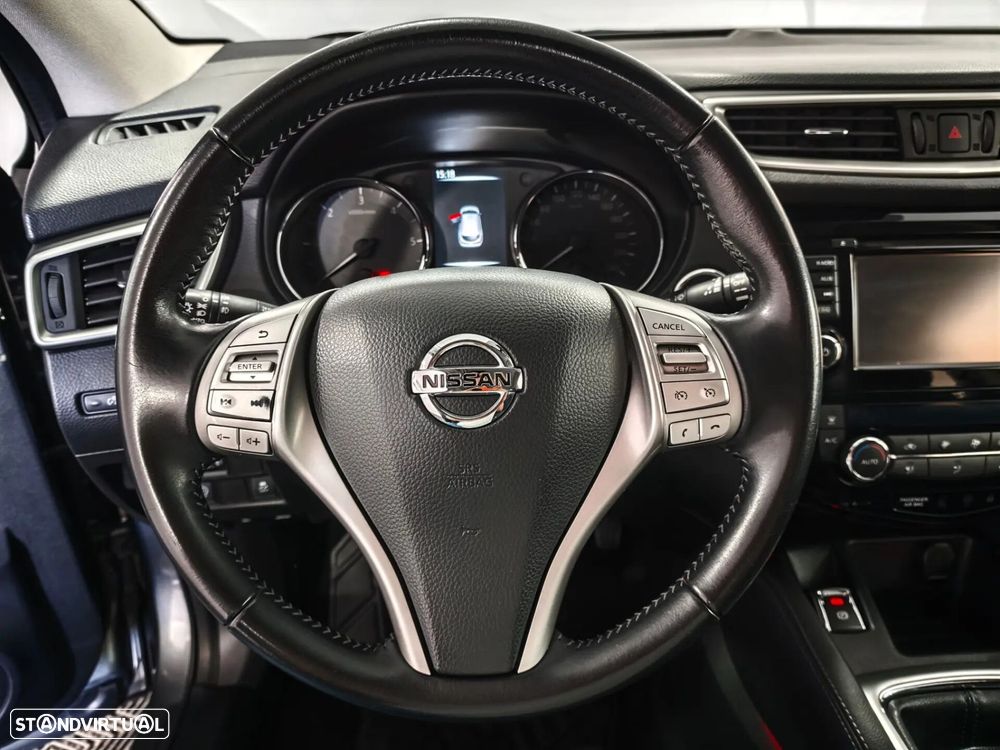 Nissan Qashqai 1.5 dCi N-Connecta 18 - 14