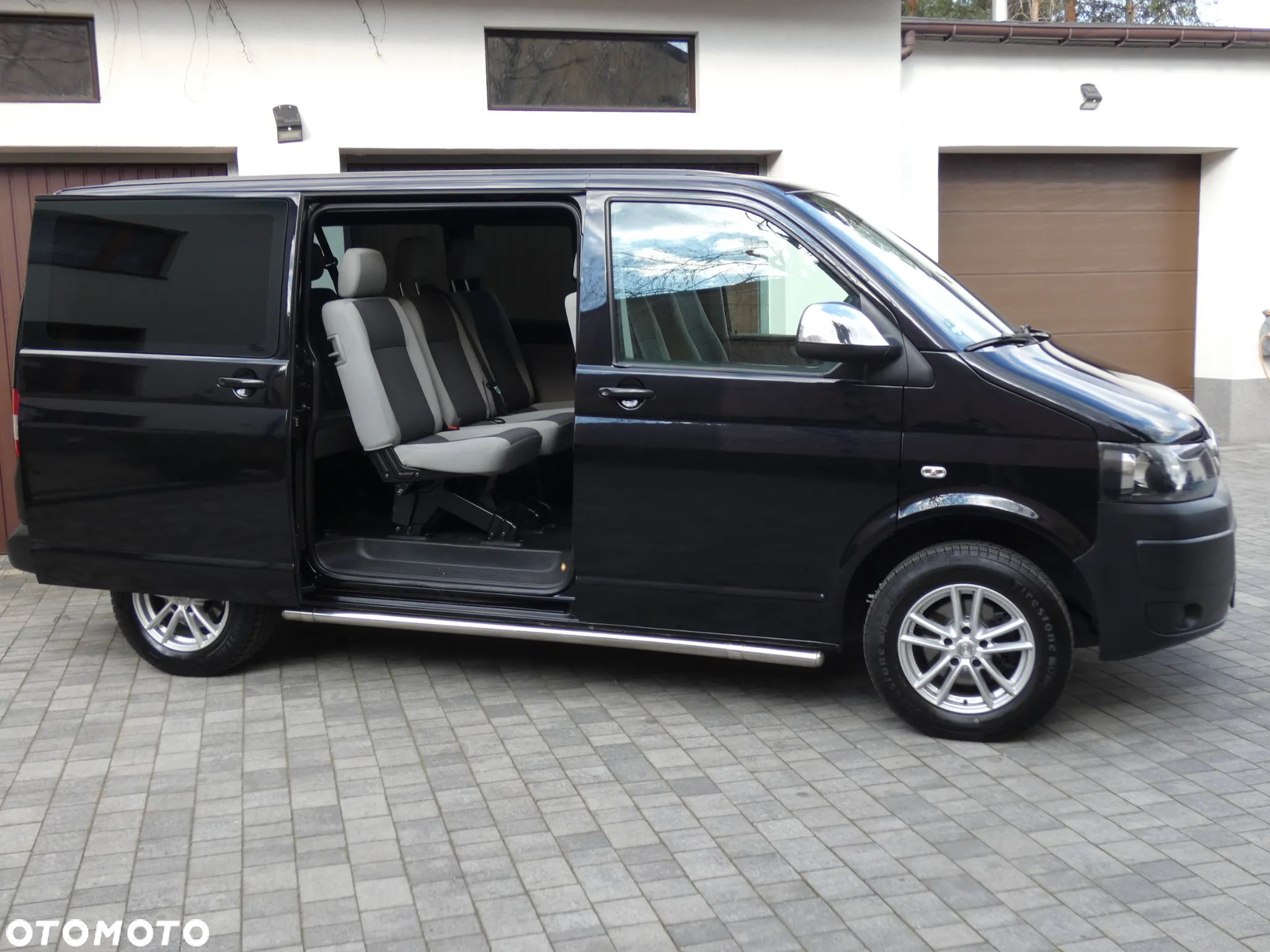 Volkswagen Transporter - 2