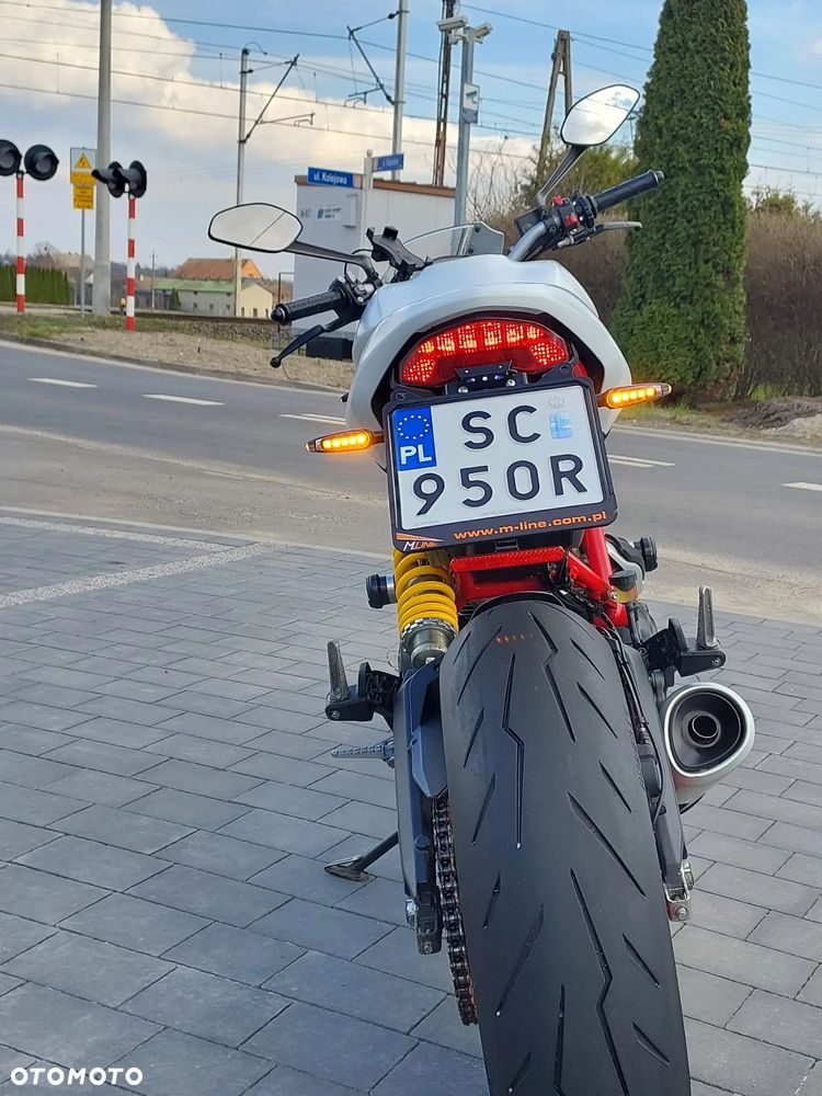 Ducati Monster - 23