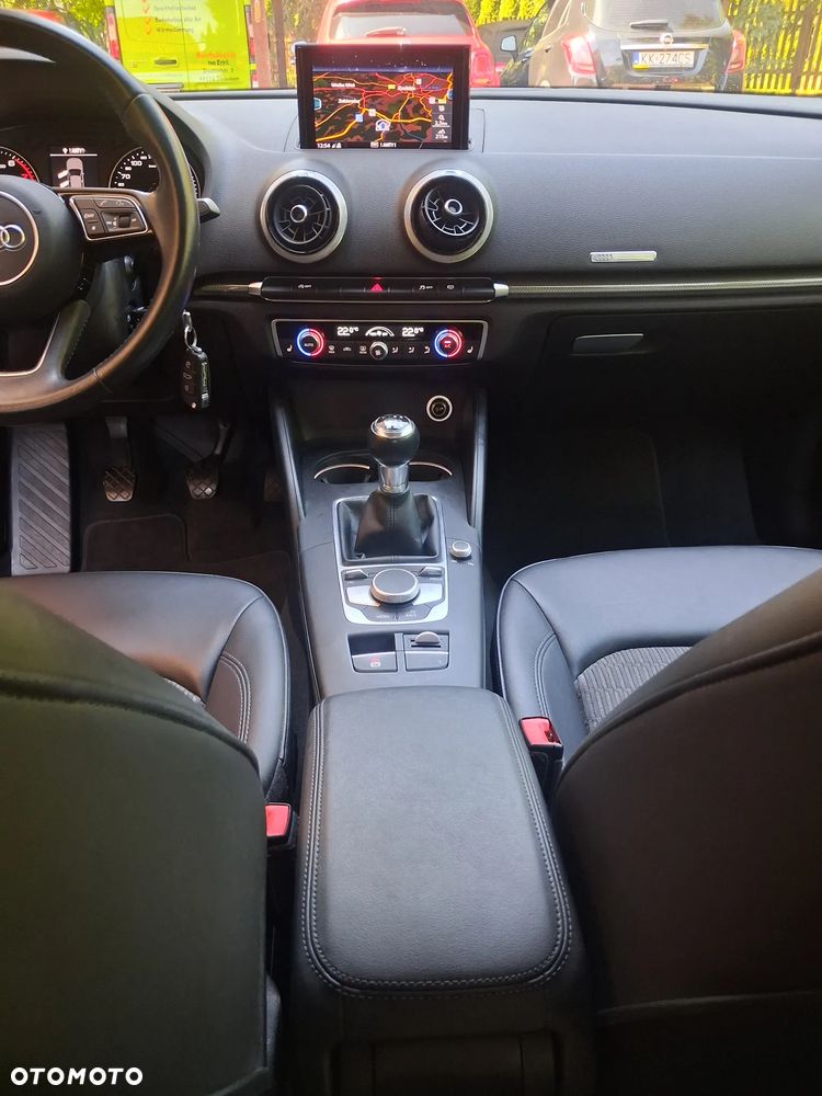 Audi A3 Sportback 1.5 TFSI cylinder on demand design - 23