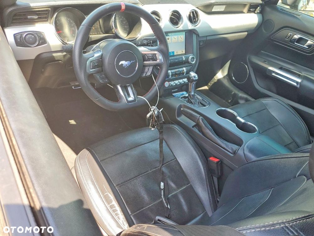 Ford Mustang 5.0 V8 GT - 7