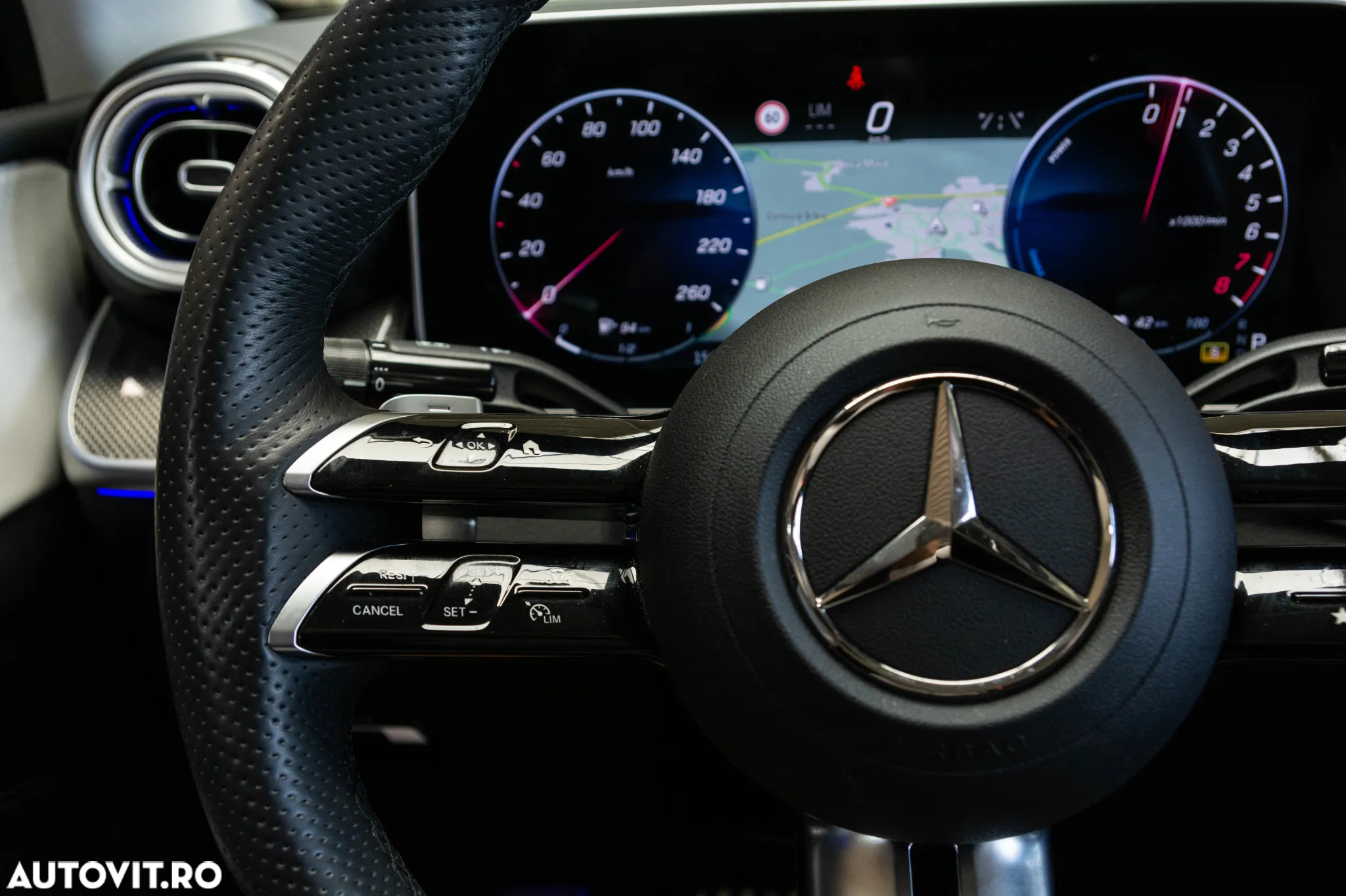 Mercedes-Benz GLC Coupe 300 e 4Matic 9G-TRONIC AMG Line Advanced - 26