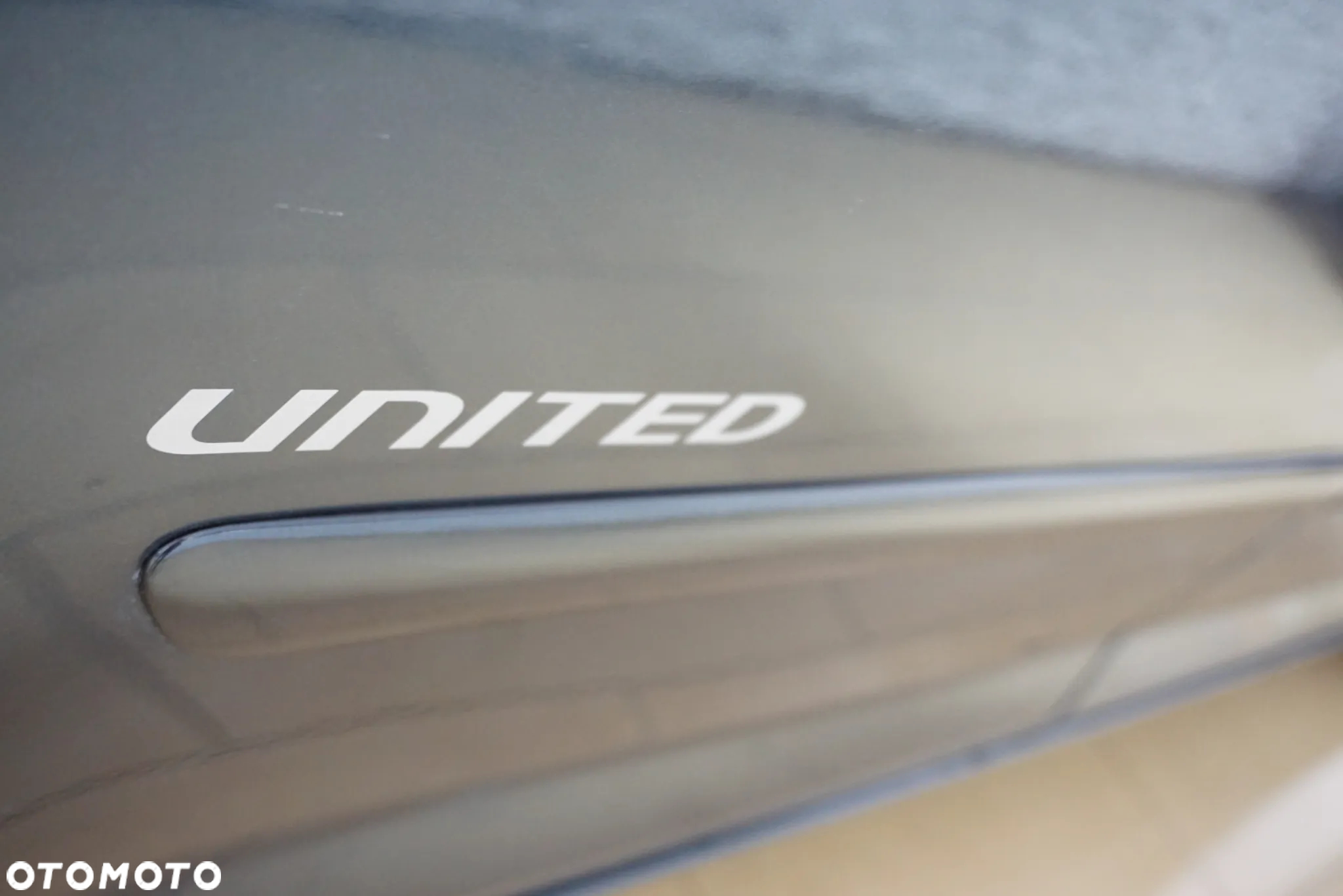 Volkswagen Golf Plus 1.9 TDI DSG United - 14