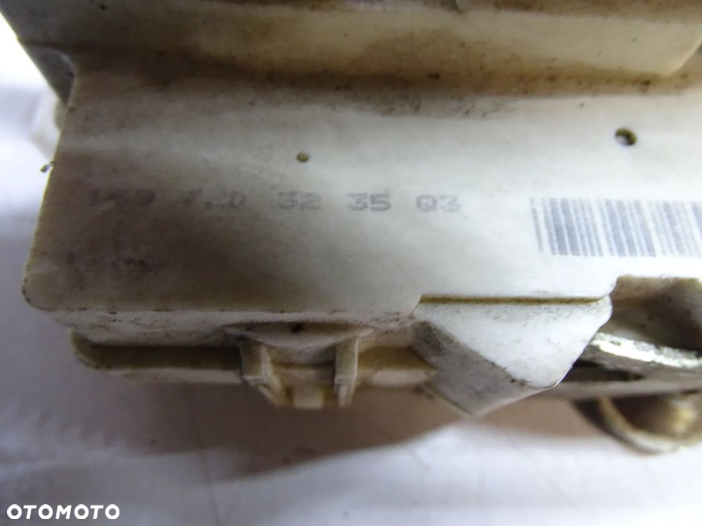 Mercedes ML W164 Zamek prawy przod keyless go 1697203235 - 4