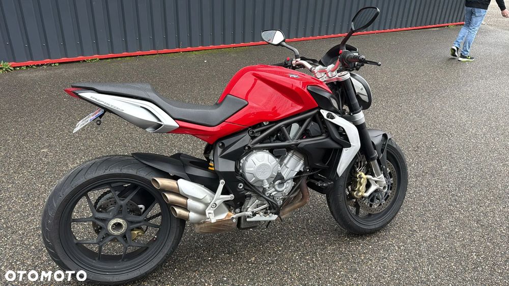 MV AGUSTA Brutale - 2