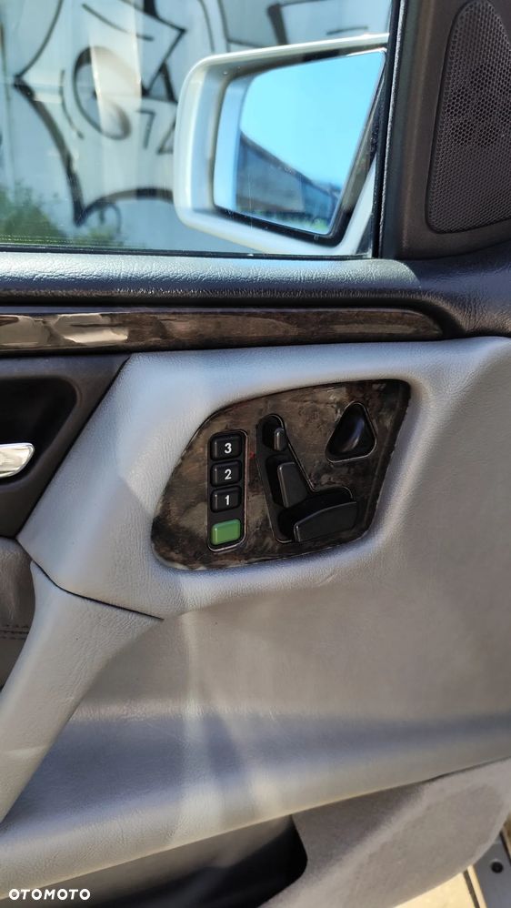 Mercedes-Benz Klasa E 320 Avantgarde - 18