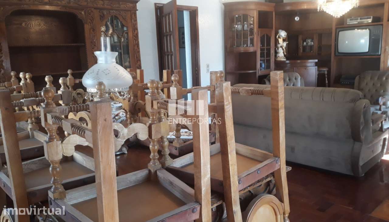 Venda de Moradia V5 com jardim e terraço, Caxinas, Vila do Conde - Grande imagem: 2/9