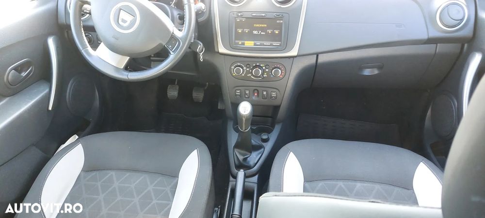 Dacia Sandero Stepway TCe 90 Prestige - 3