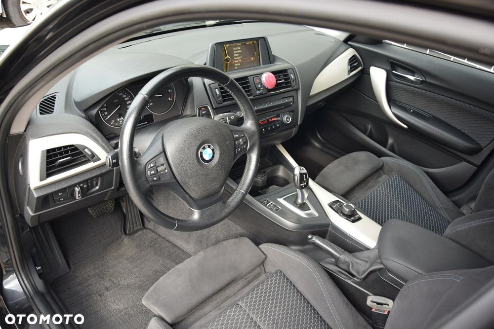 BMW Seria 1 118d DPF Edition Lifestyle - 16