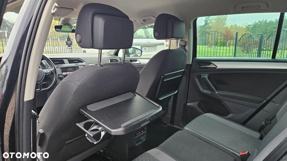 Volkswagen Tiguan - 12