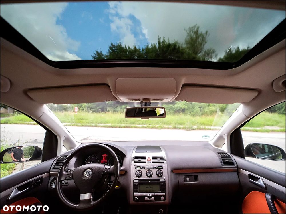 Volkswagen Touran - 7