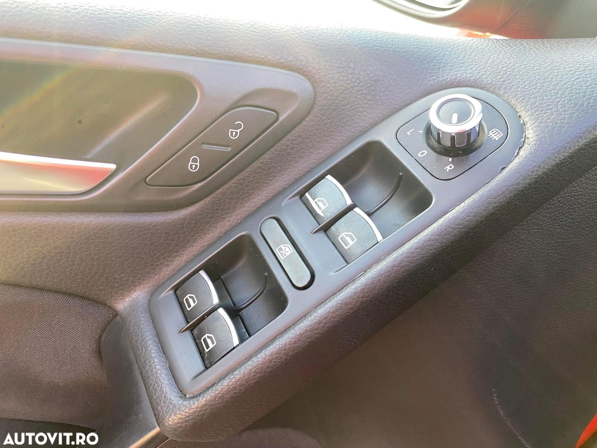 Volkswagen Golf - 13