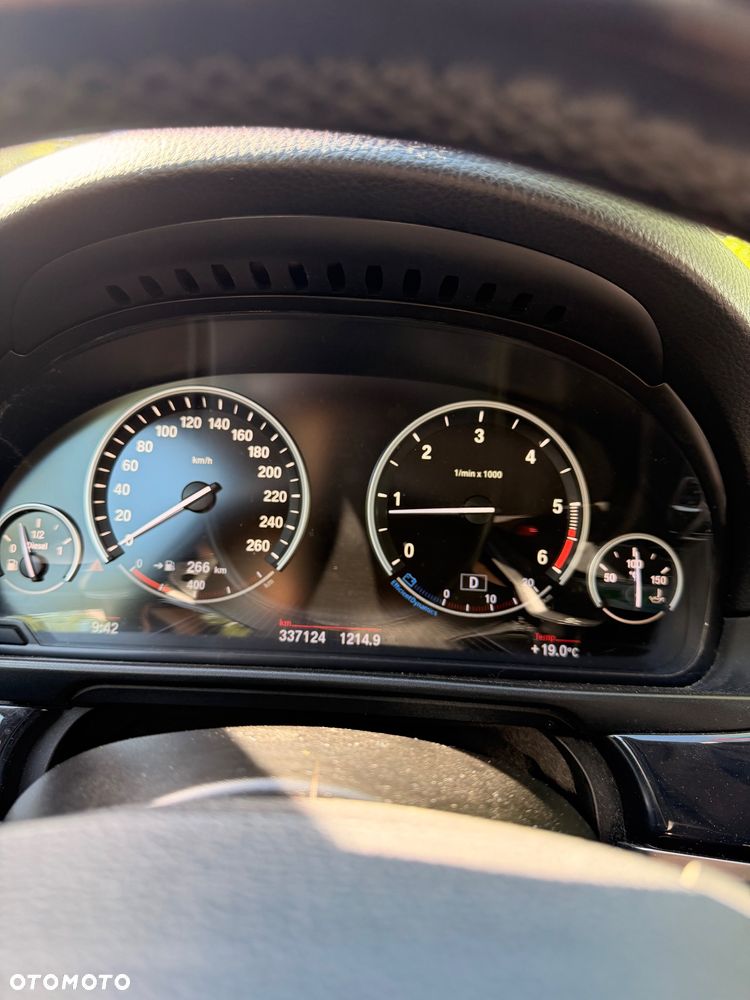 BMW Seria 5 520d - 13