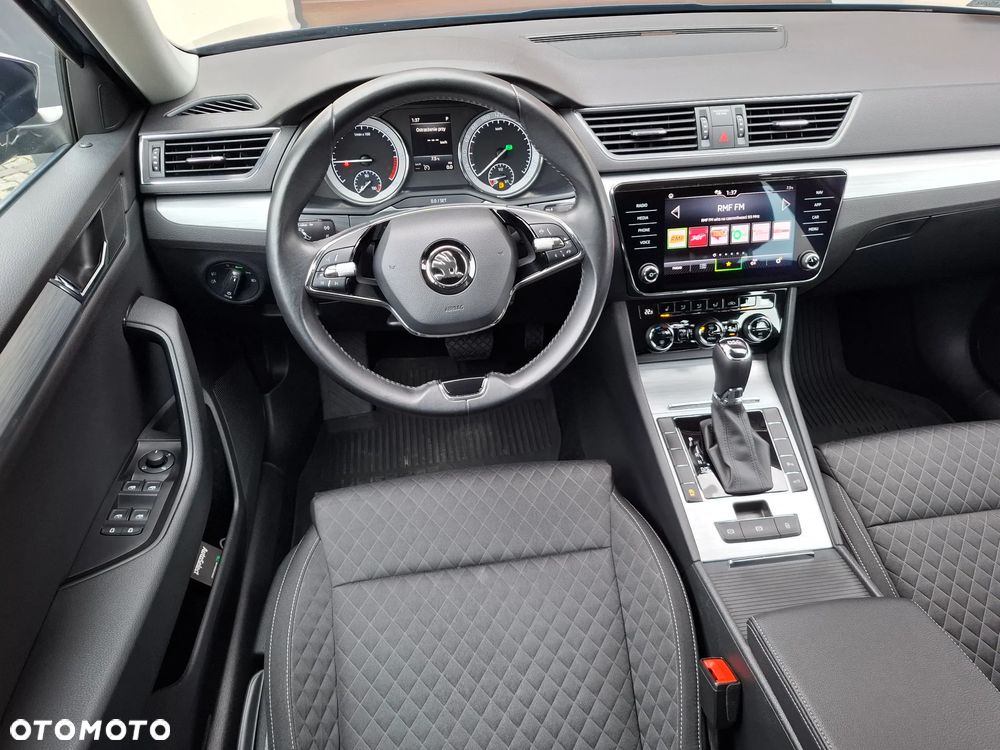 Skoda Superb 2.0 TDI SCR Ambition DSG - 22