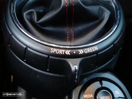 MINI 3 Portas John Cooper Works Auto Desportiva - 30