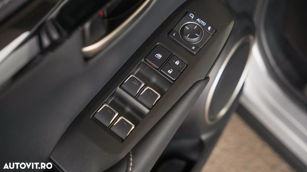 Lexus Seria NX 300 AWD Business - 28