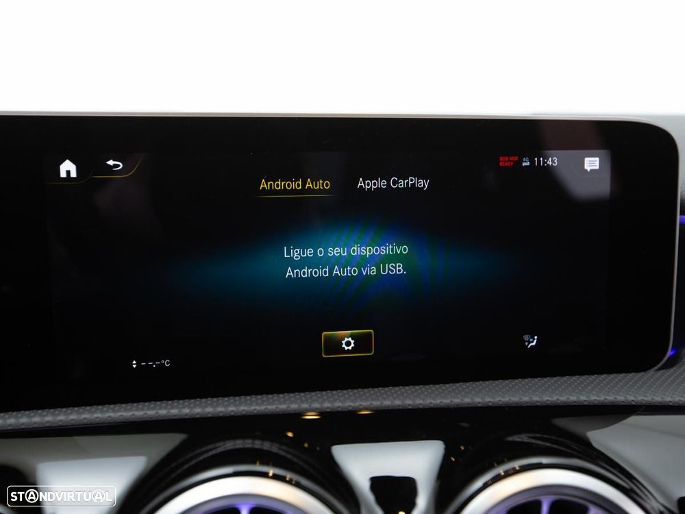 Mercedes-Benz A 250 7G-DCT AMG Line - 29