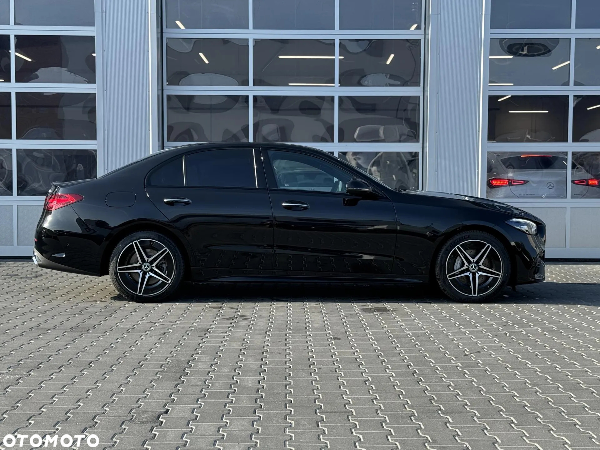 Mercedes-Benz Klasa C 300 e AMG - 7