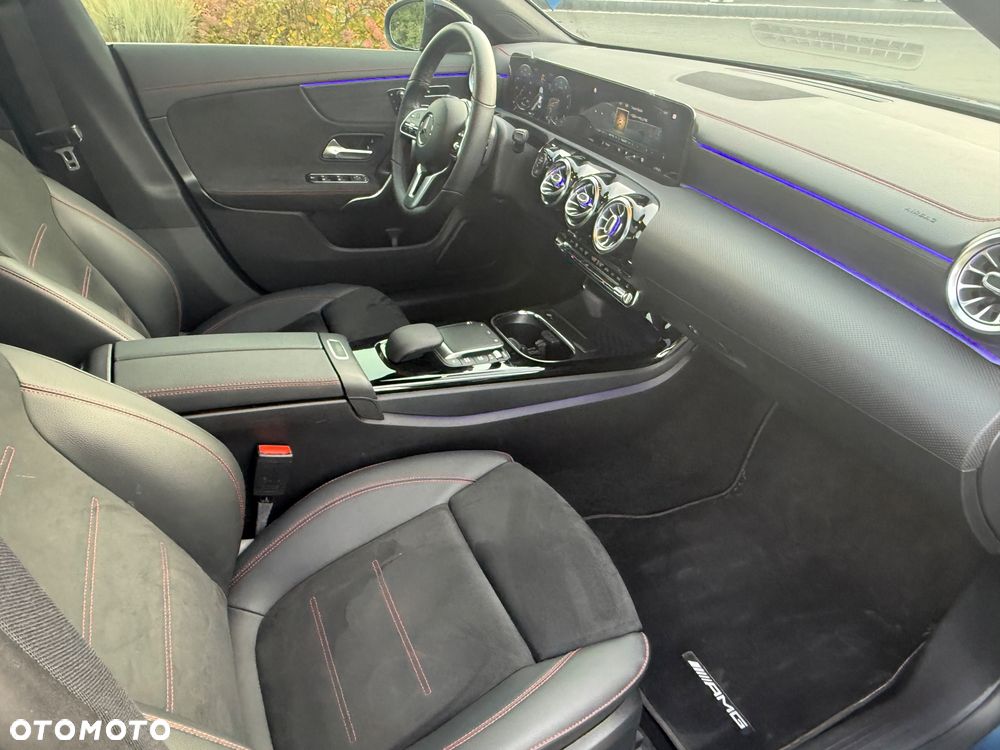 Mercedes-Benz CLA 250 4Matic 7G-DCT AMG Line - 11