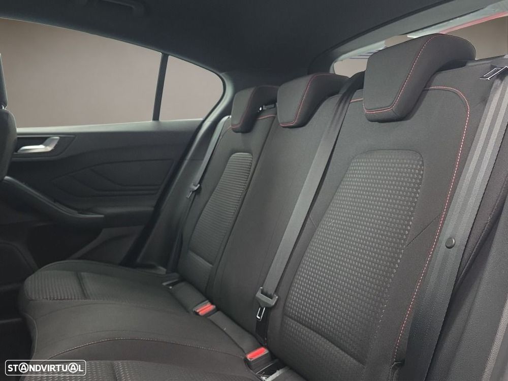 Ford Focus - 16