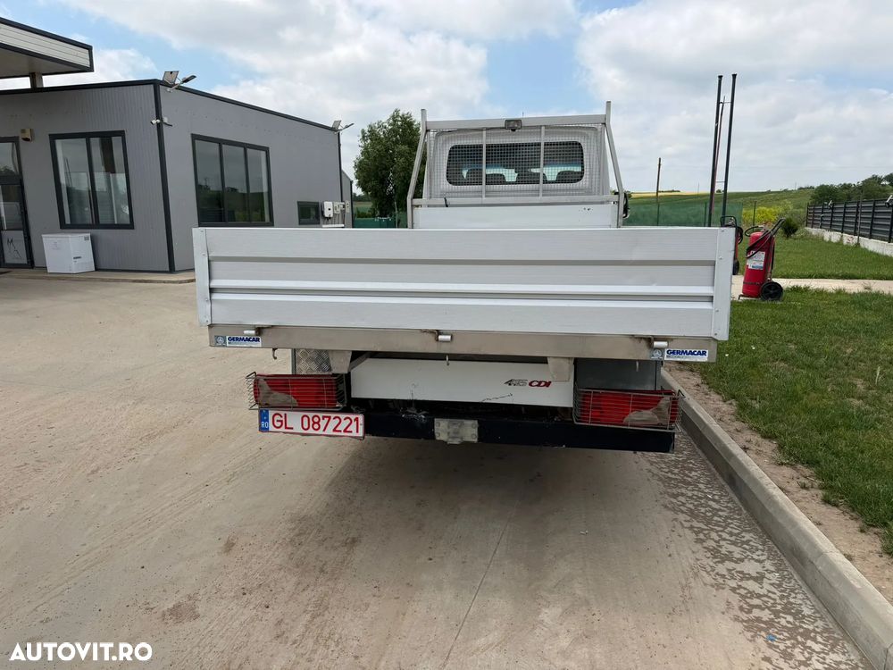 Mercedes-Benz Sprinter - 9