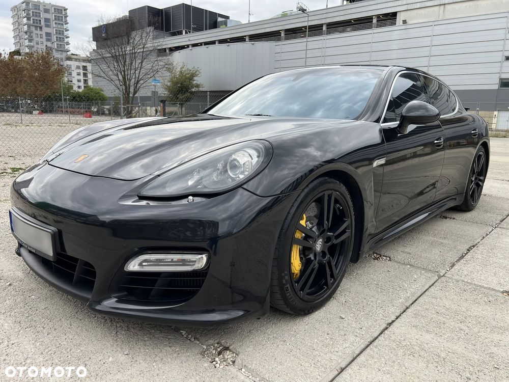 Porsche Panamera - 3