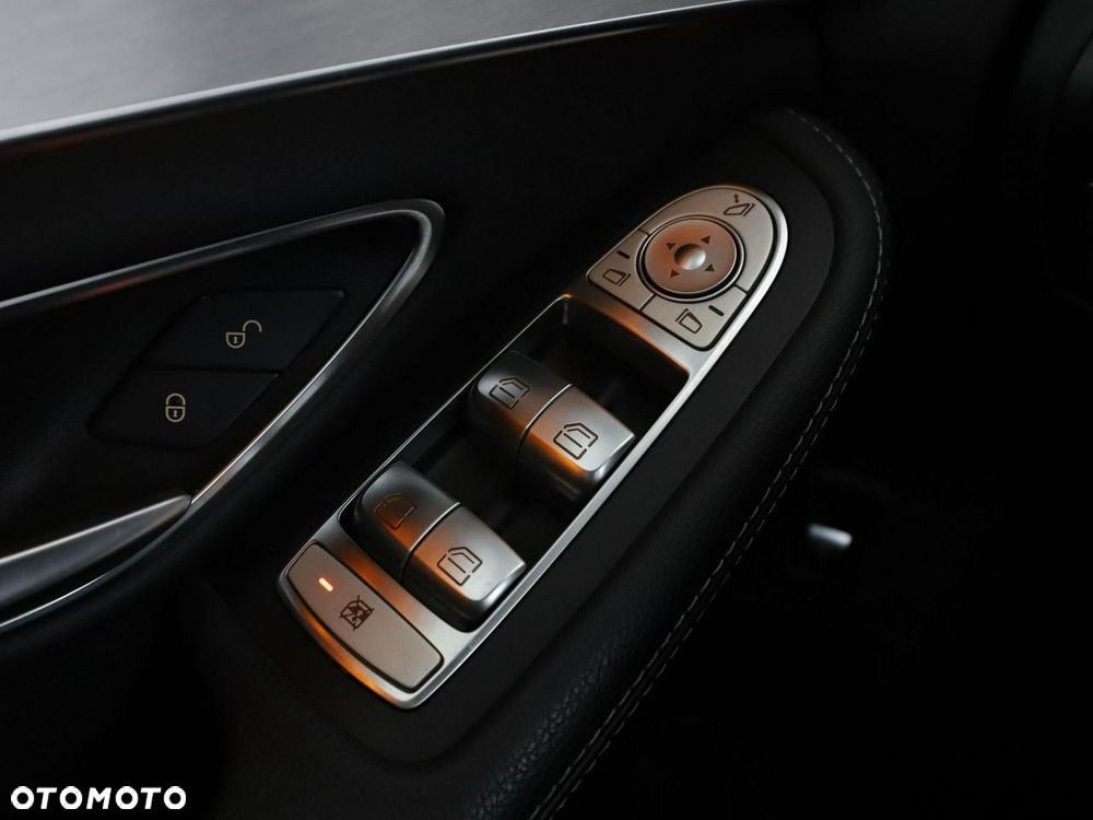 Mercedes-Benz Klasa C 180 7G-TRONIC Avantgarde - 35