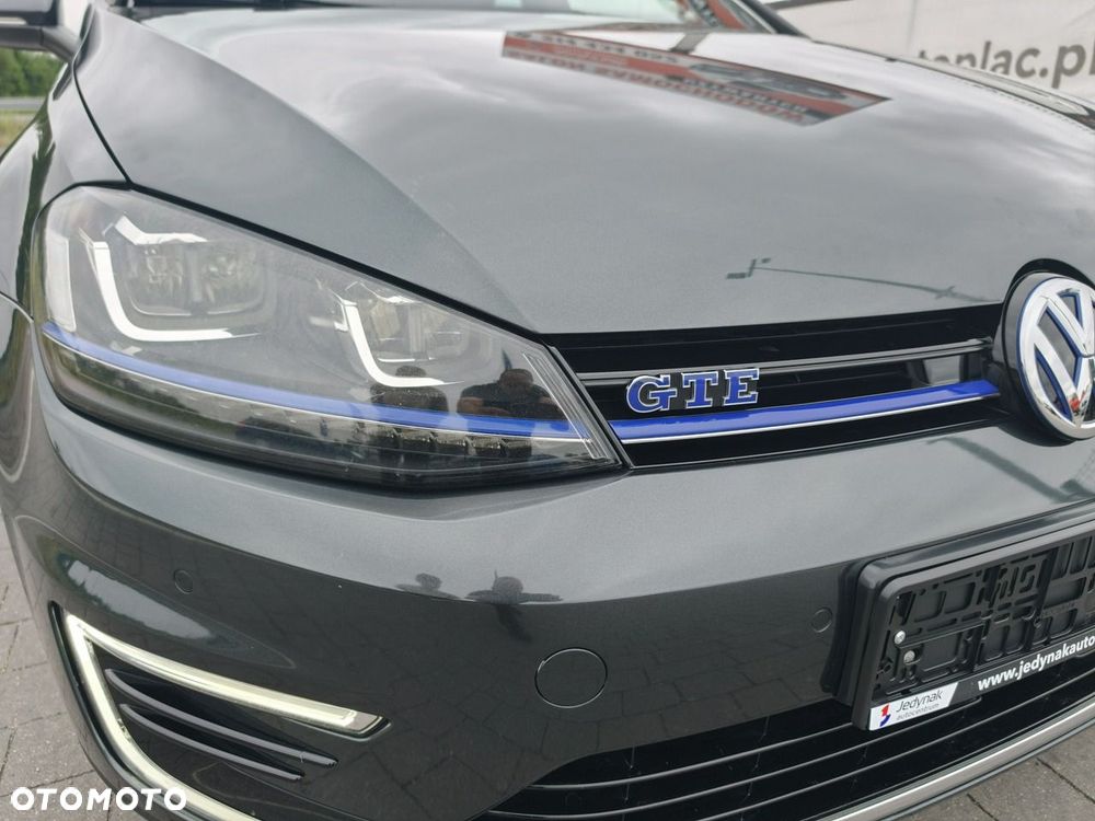 Volkswagen Golf - 9