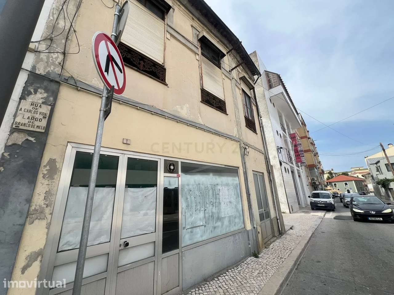 Prédio em Vagos - Localização Privilegiada - Grande imagem: 2/51