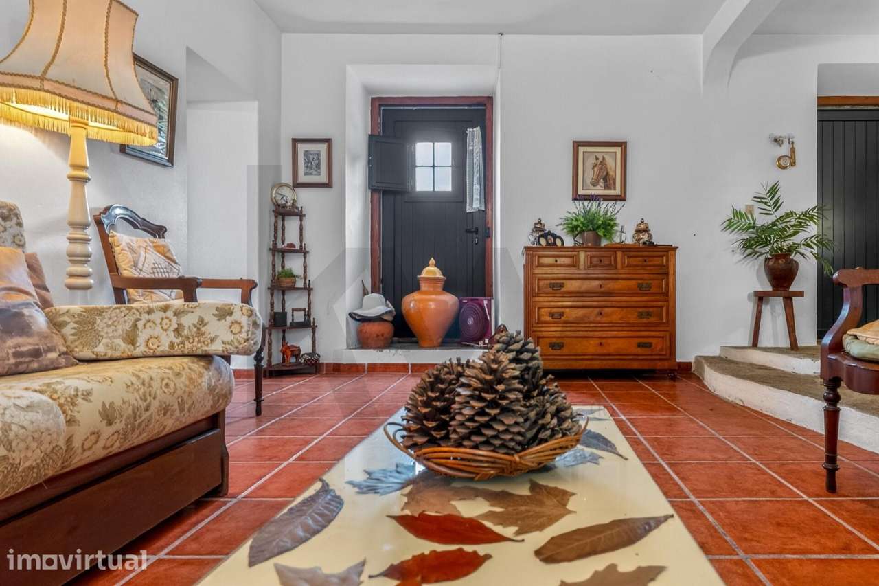 Moradia T5 com Jardim encantador  - Valhascos, Sardoal - Grande imagem: 2/45