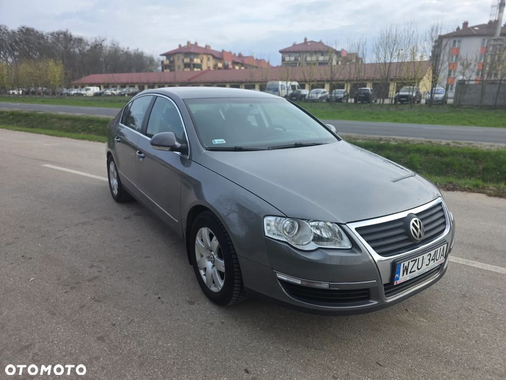 Volkswagen Passat 1.9 TDI Comfortline - 5