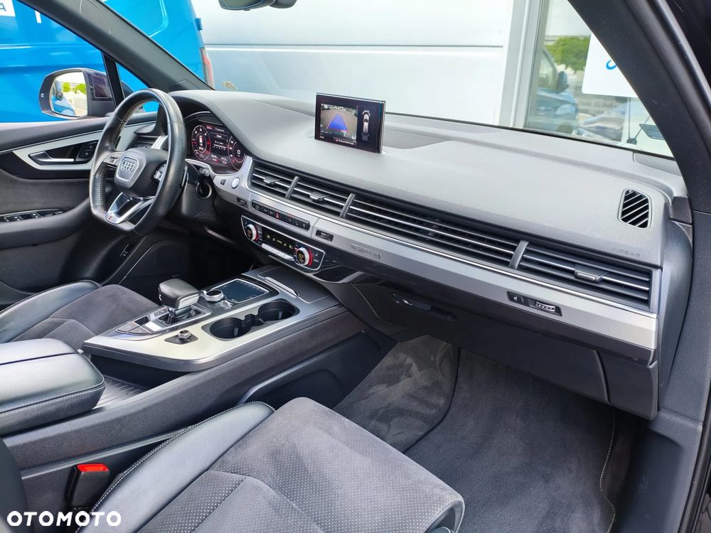 Audi Q7 - 4