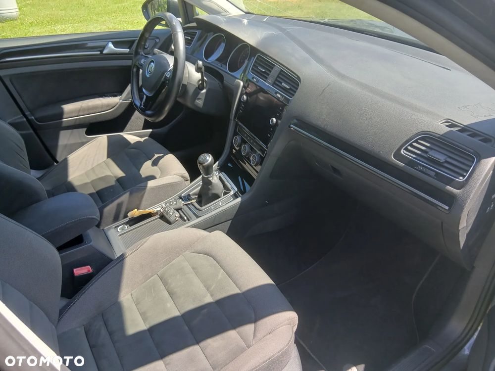 Volkswagen Golf - 7