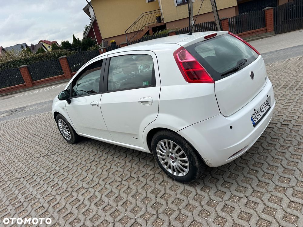 Fiat Punto 1.2 8V - 11