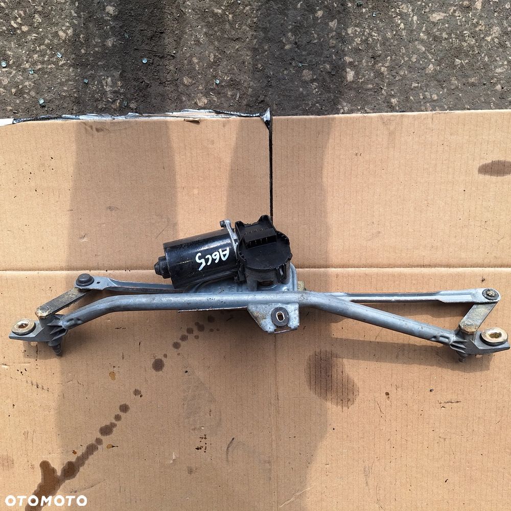 MECHANIZM WYCIERACZEK A6 C5 - 2