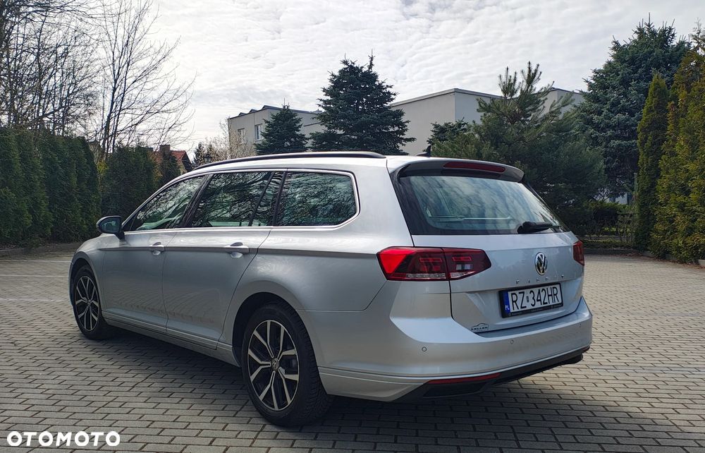 Volkswagen Passat 2.0 TDI Business DSG - 10