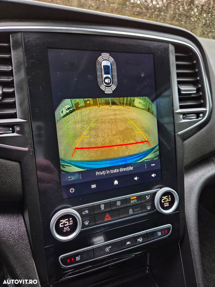 Renault Megane BLUE dCi 115 EDC BOSE EDITION - 34