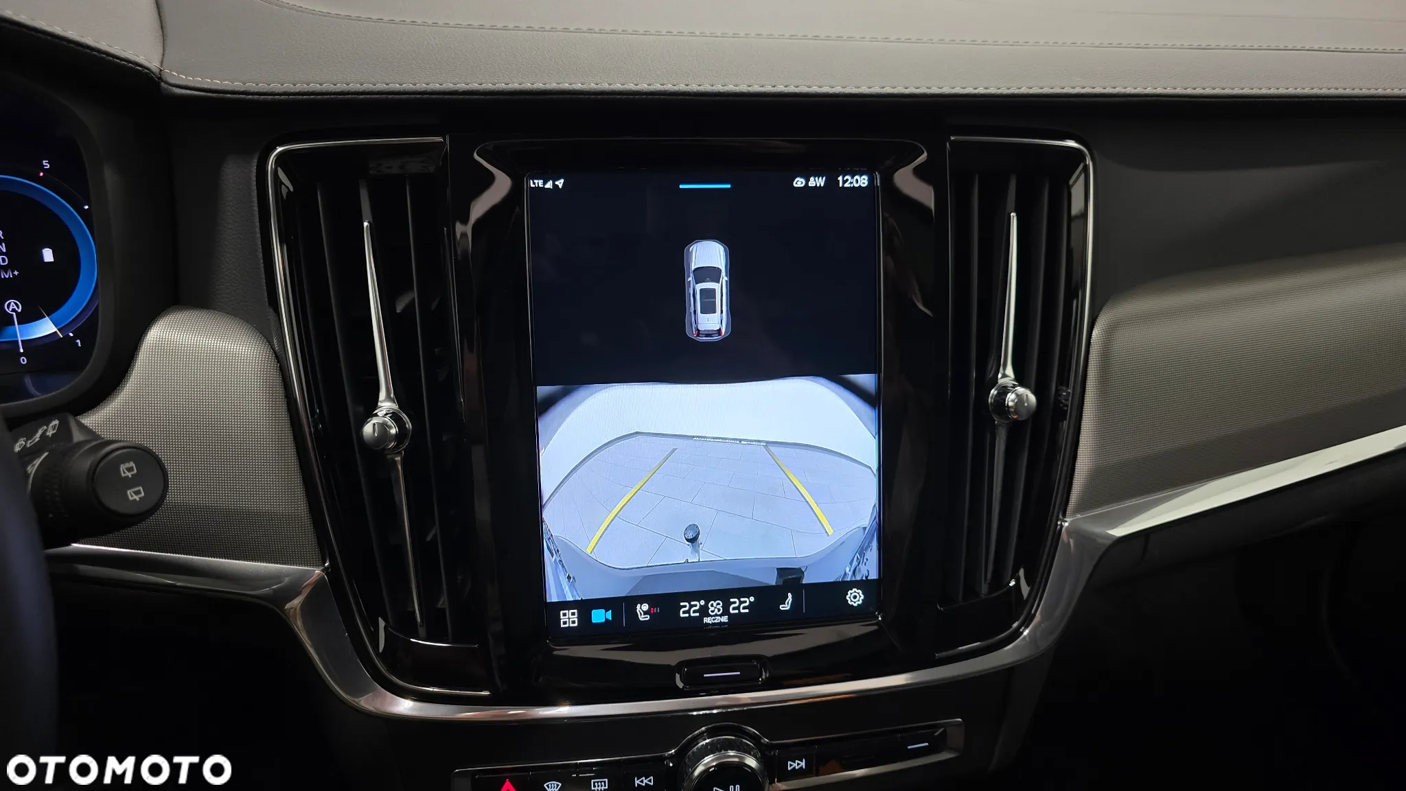 Volvo V90 B4 D Plus Dark - 33