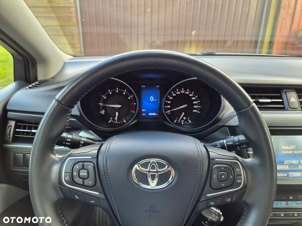 Toyota Avensis 1.8 Executive - 17