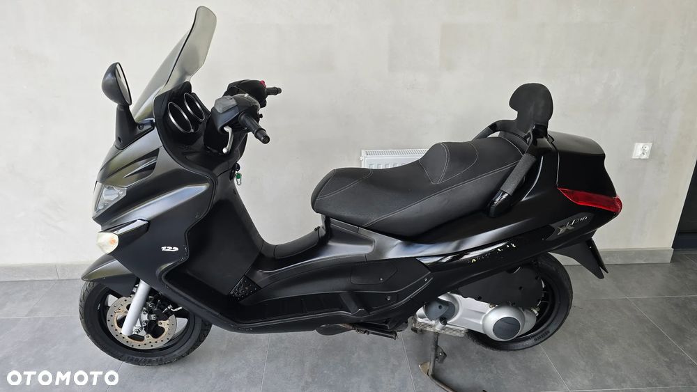Piaggio Xevo - 2