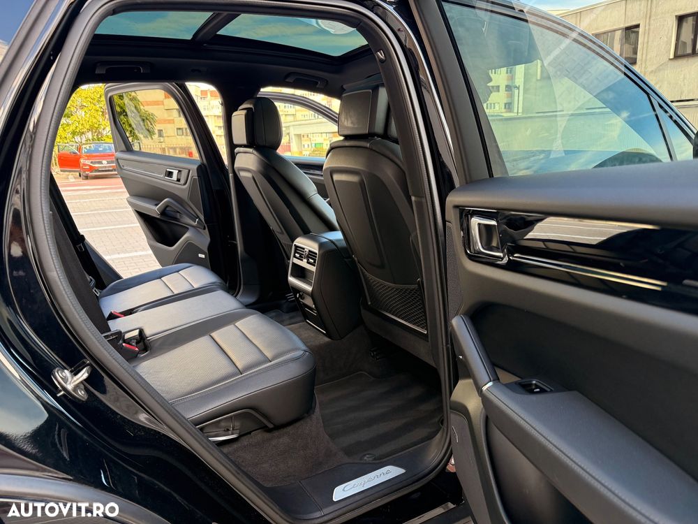 Porsche Cayenne Tiptronic S - 26